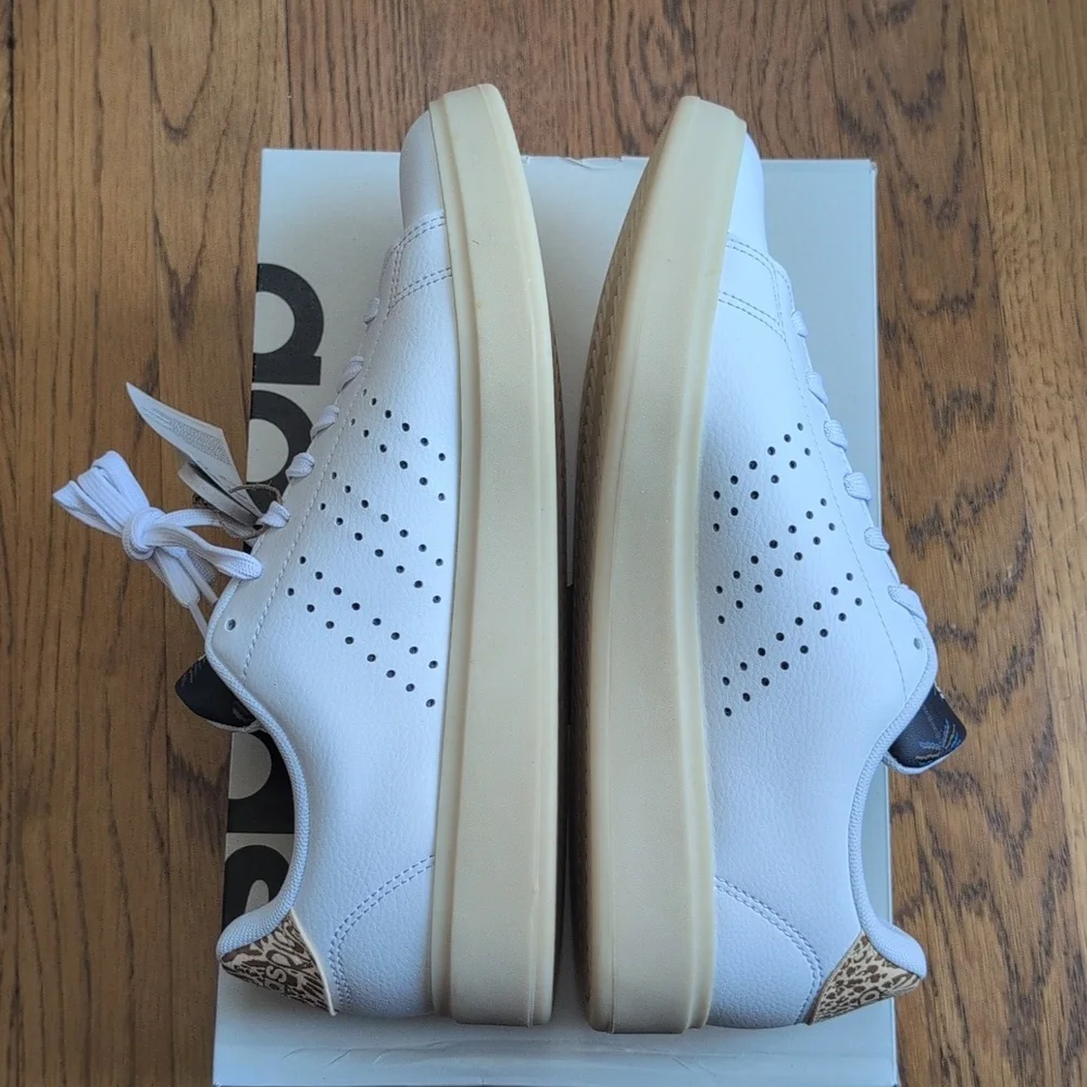 NIB FARM Rio Adidas Collaboration Advantage 2.0 Shoes Women's Sneakers Size 8.5